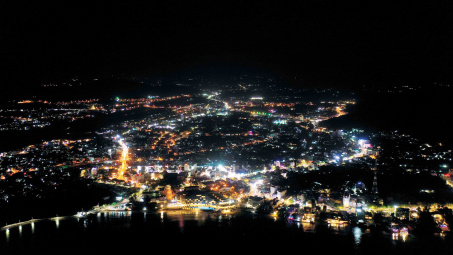 Thi công xuyên đêm, “nối điện” trở lại cho đặc khu Phú Quốc