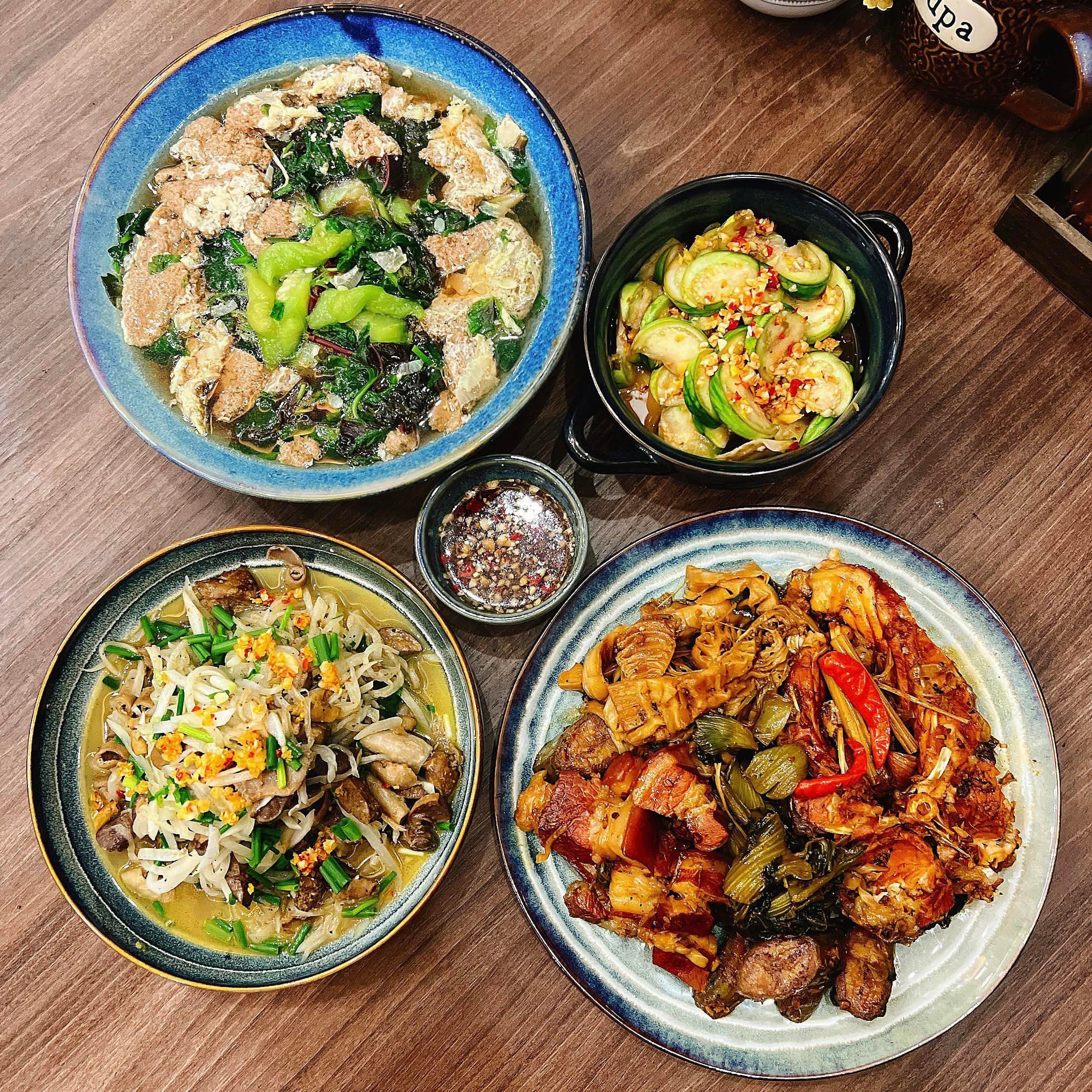 Tối nay chưa biết ăn gì, tham khảo ngay 30 mâm cơm nhà ngon miệng đẹp mắt - 17